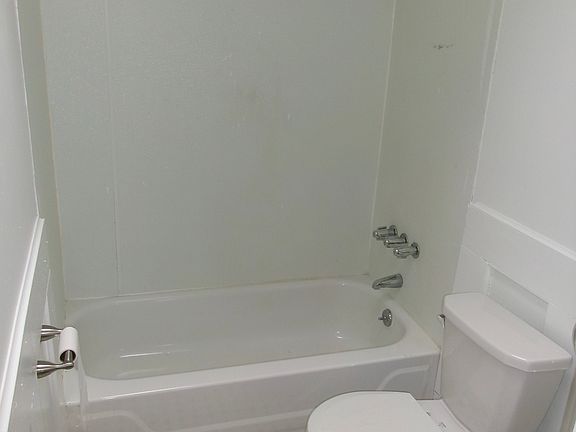 4th image of 306 S 4th St #C