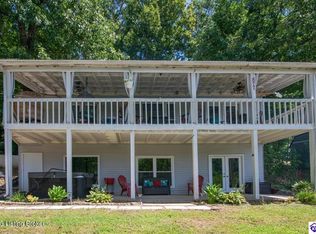 877 Woodhaven Ln, Leitchfield, KY 42754