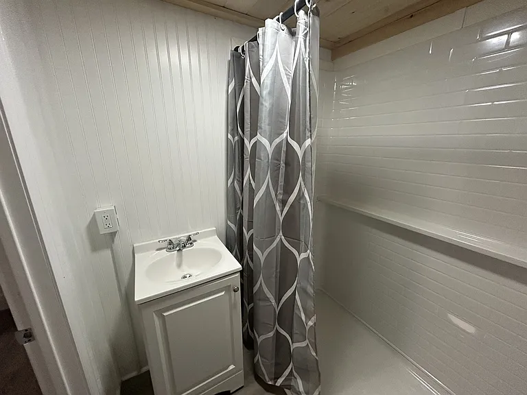 71 W Housatonic St #1 — Photo 4