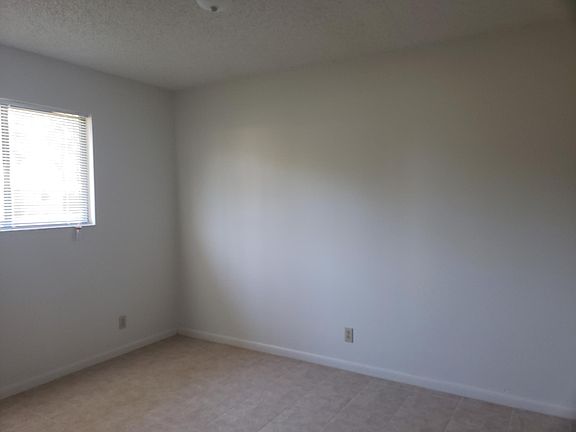 4th image of 3839 NW Huntsboro St APT 103