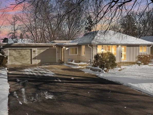 4748 Edgewood Ave N, Crystal, MN 55428