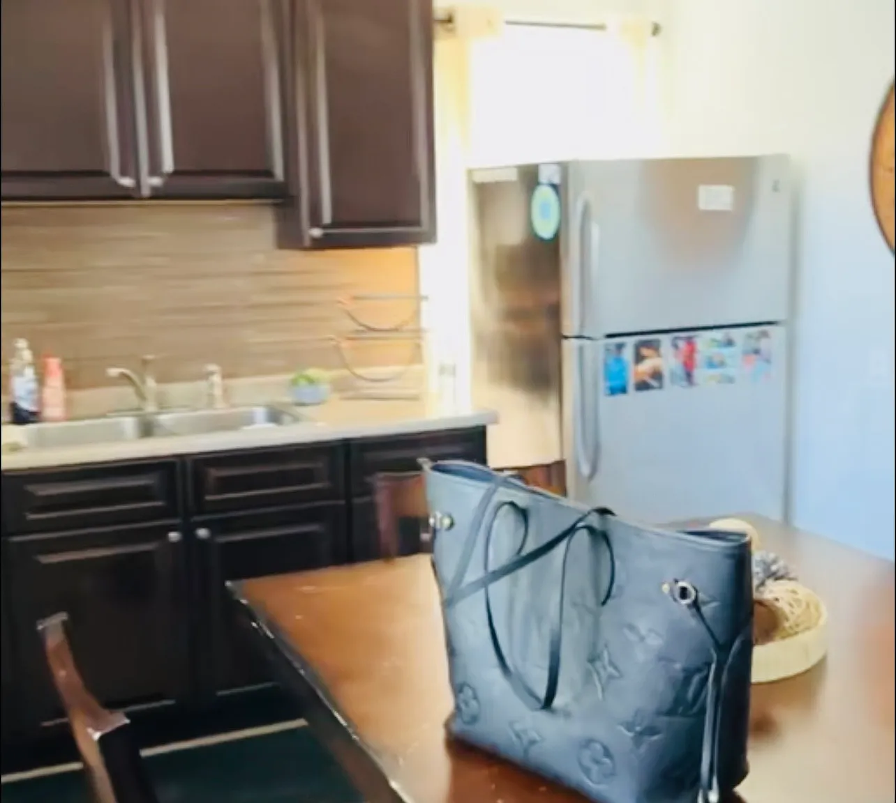 3 bed, 1000 sqft, $2,100 — Photo 4