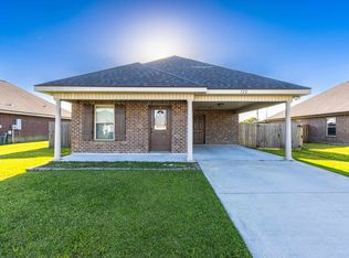 122 Darwen Dr, Raceland, LA 70394