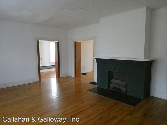 4th image of 1410 Rosemary Ln #5891820