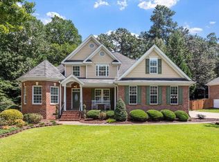 1309 Old Regent Dr, Fuquay Varina, NC 27526