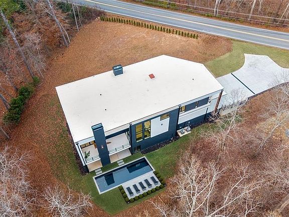 2nd image of 1736 Cox Rd