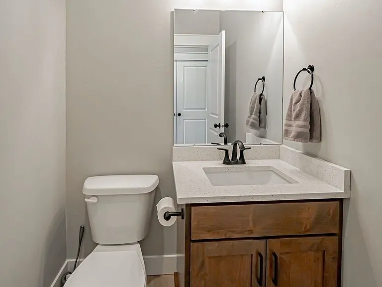 1491 Fremont Ave — Photo 11
