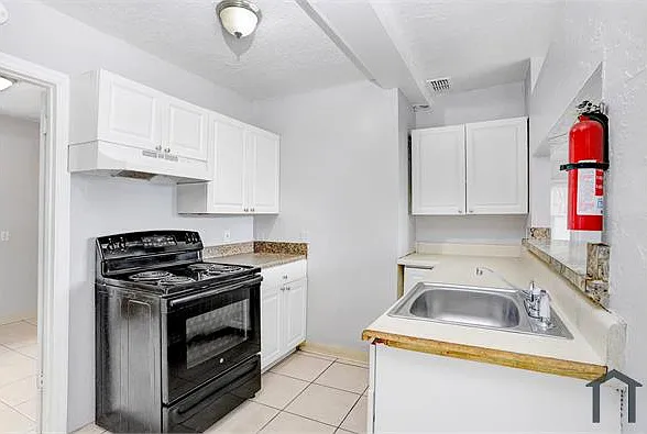 827 Paris Ave S #A — Photo 5