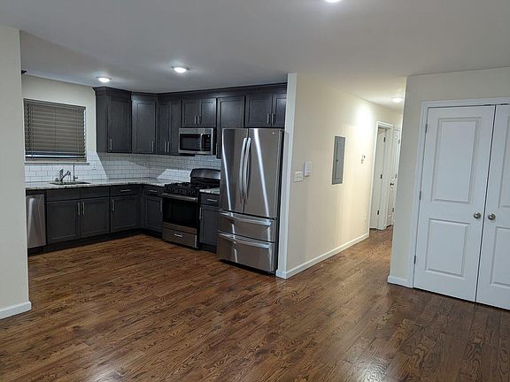 5th image of 780 S 13th St Floor 1