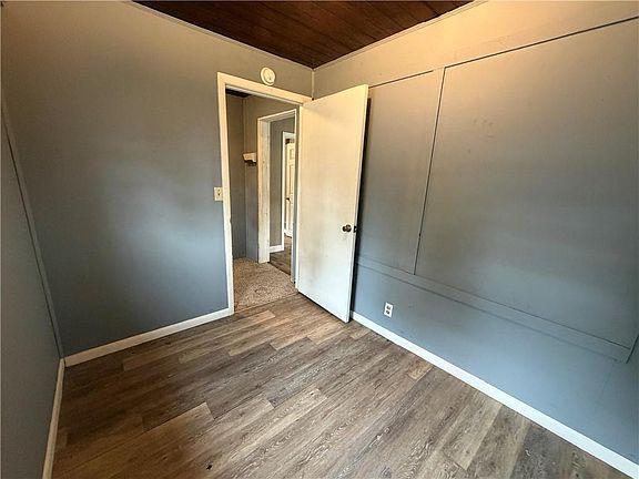 5th image of 242 Gale St