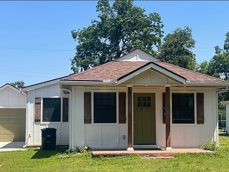 626 W Wallace St #B — Photo 1