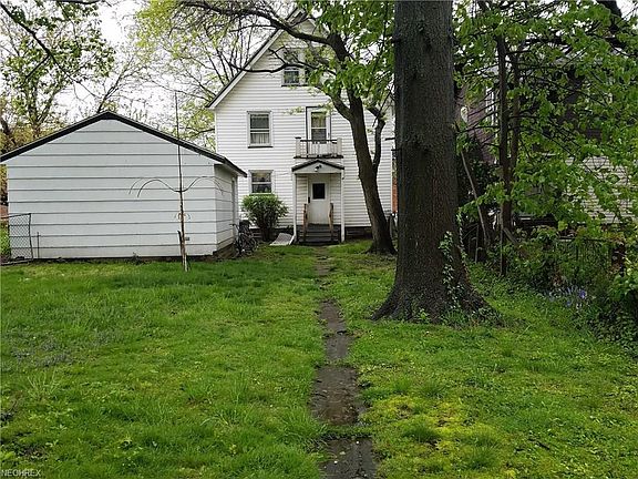 3rd image of 14215 Darley Ave