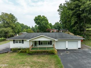 1559 Old Gray Station Rd, Johnson City, TN 37615