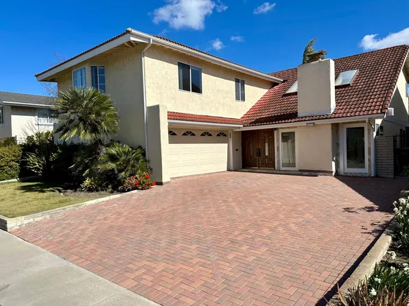 16612 Carousel Ln, Huntington Beach, CA 92649