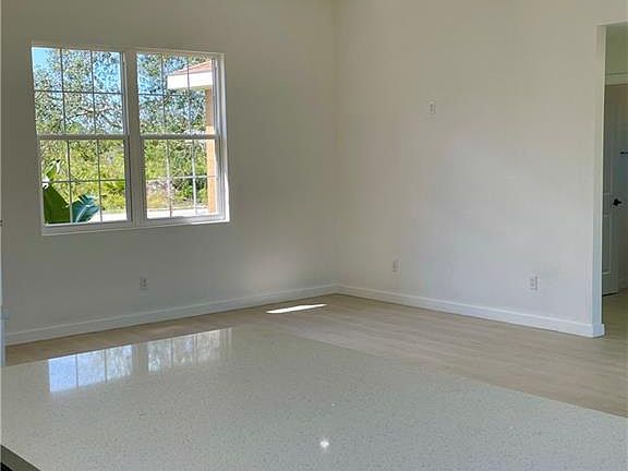 5th image of 196 Liberty Dr NE