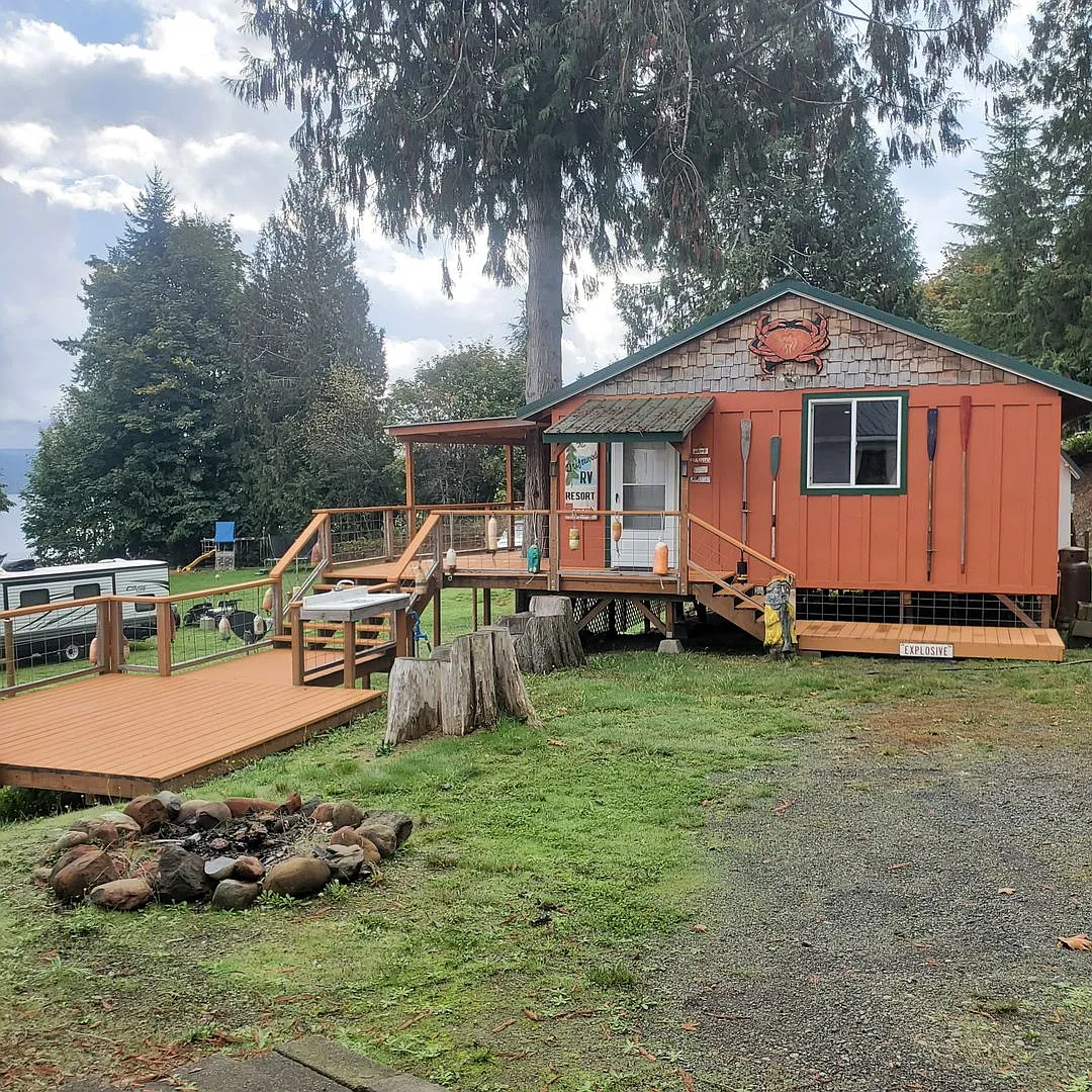 511 Forest Dr photo 1