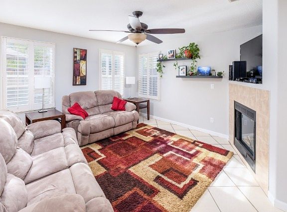 4th image of 2926 Logansport Way