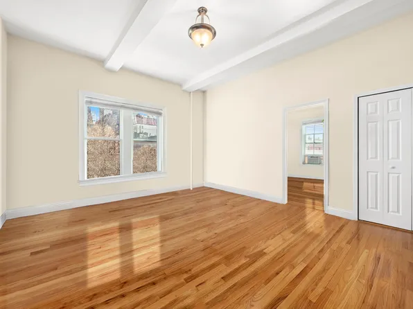 82 Pierrepont Street image 1 of 21