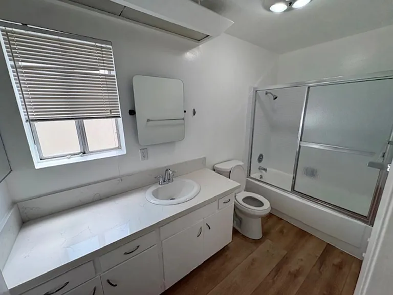 266 S Oak Knoll Ave #7 — Photo 10