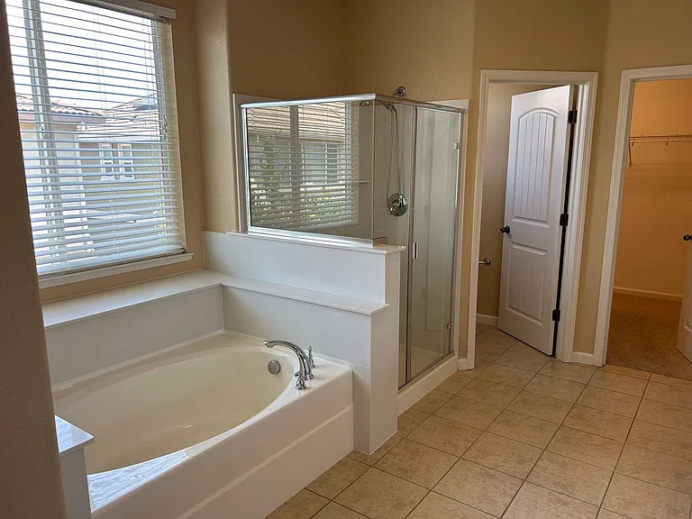 2342 Blue Ridge Ave — Photo 24