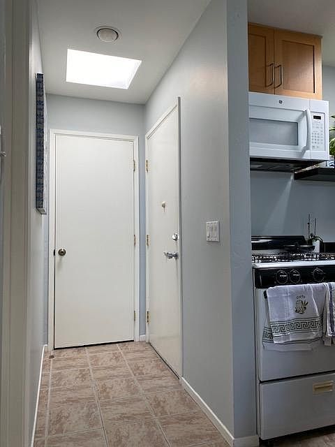 1st image of 4086 Mississippi St