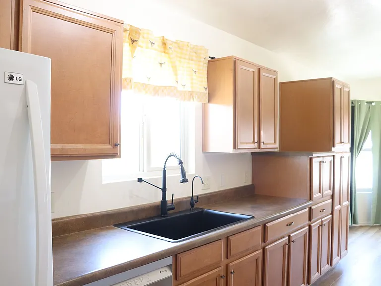5379 Almosa St — Photo 10