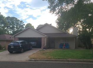 117 E Sycamore Ln, Longview, TX 75604