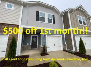 214 Brook Farm Ln, Fuquay Varina, NC 27526