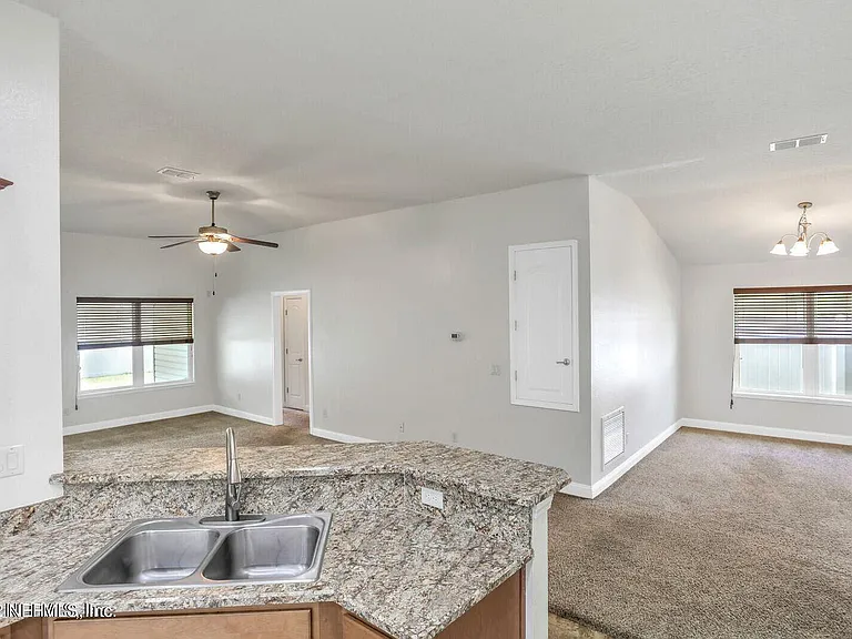 5816 Round Table Rd — Photo 4