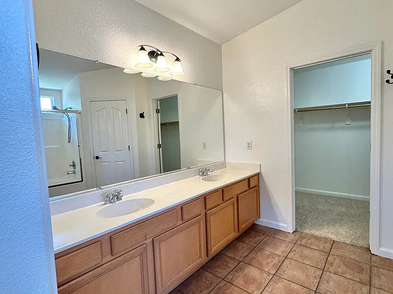 2520 Napoli Dr — Photo 22