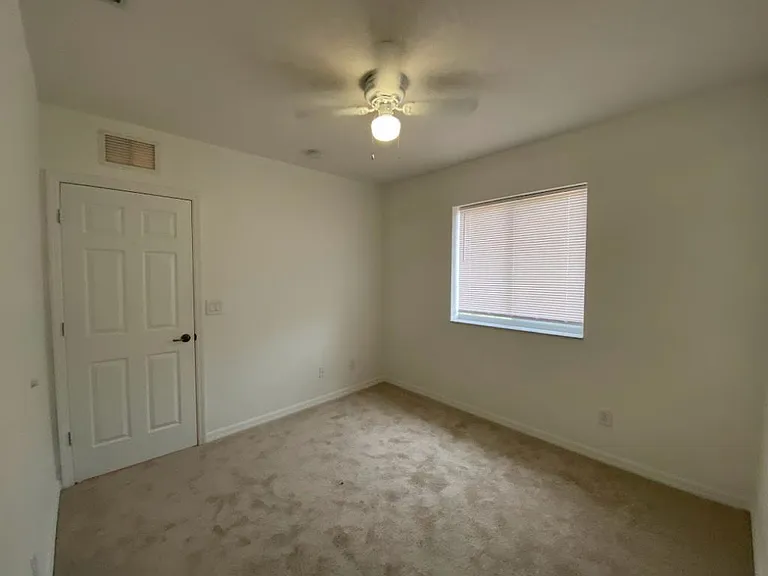 9634 Roundstone Cir — Photo 16