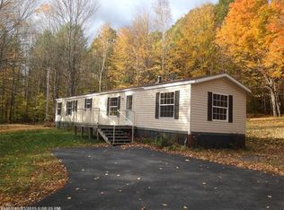 10 Mountain Rd, Raymond, ME 04071