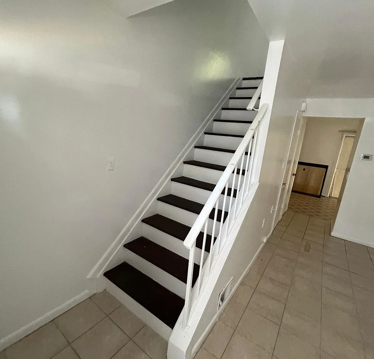 2 bed, 1.5 bath, 998 sqft, $1,750 — Photo 3