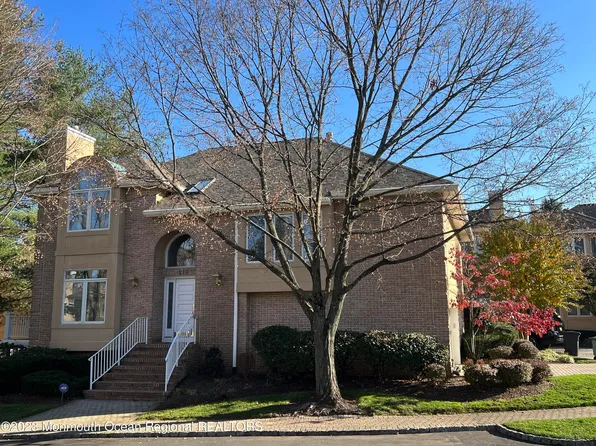 219 Bell Aire Court, Holmdel, NJ 07733