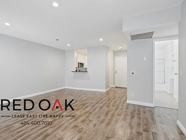 5224 Cartwright Ave #7 — Photo 12
