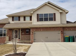 15600 S Red Bud Ln, Lockport, IL 60441