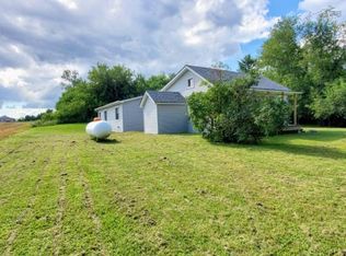 9321 Henderson Rd, Otisville, MI 48463