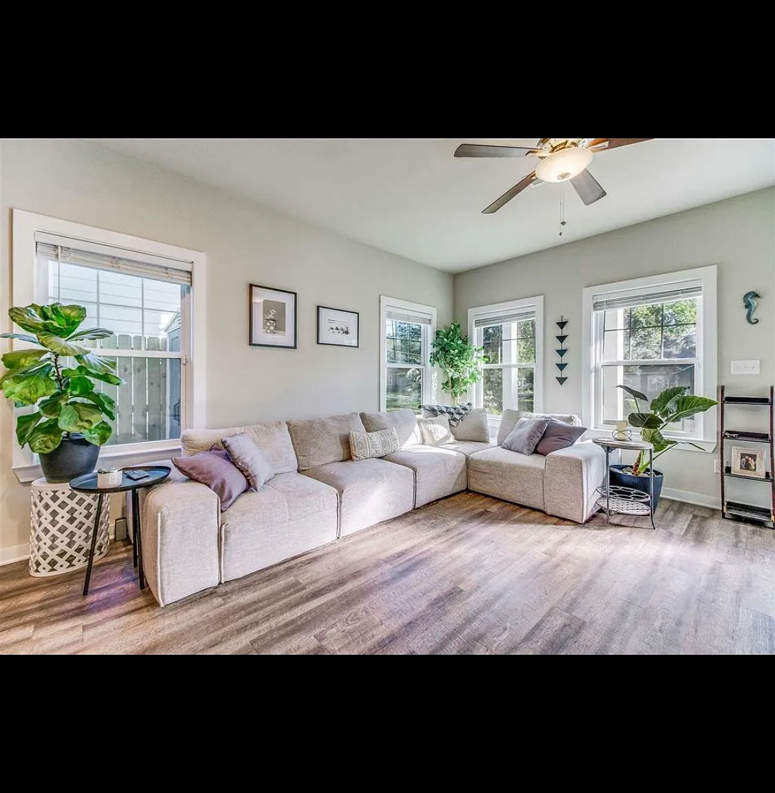 3 bed, 1216 sqft, $2,200 — Photo 2