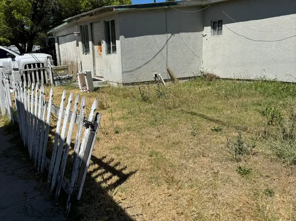1405 Meadowbrook Ln, Corning, CA 96021