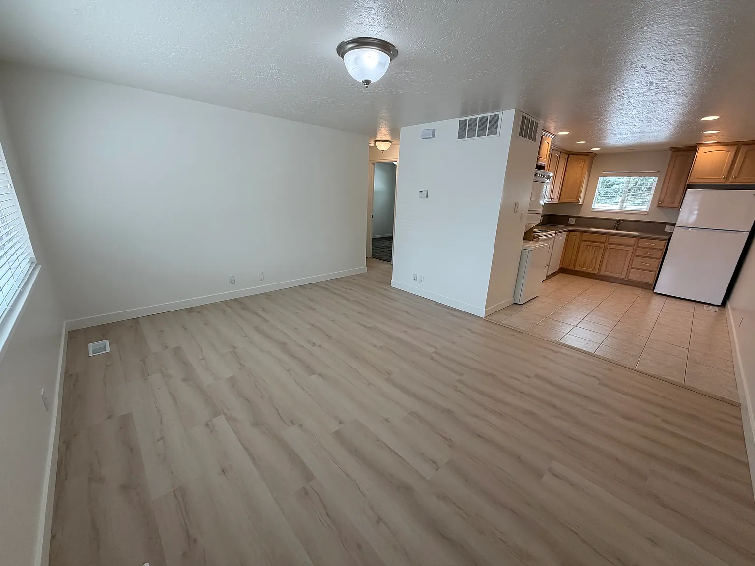 2 bed, 850 sqft, $1,395 — Photo 2