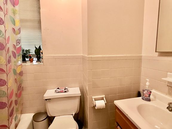 5th image of 215 W 106th St #1EF
