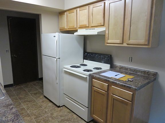3rd image of 2710 9th Ln APT 304