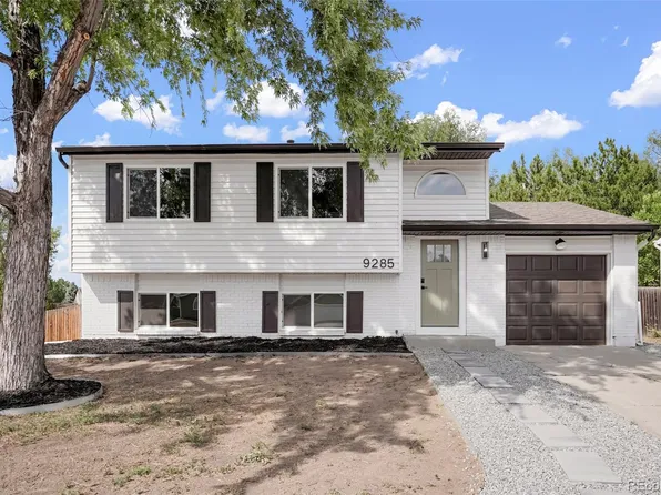 9285 W Wagon Trail Drive, Littleton, CO 80123