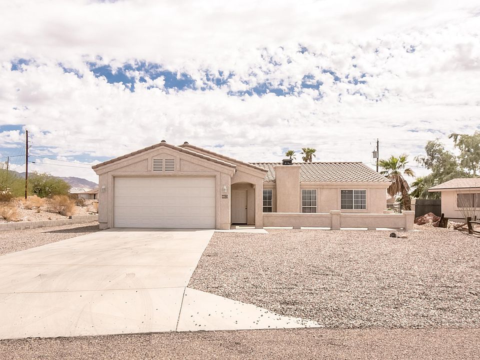 1st image of 2286 Interlake Dr
