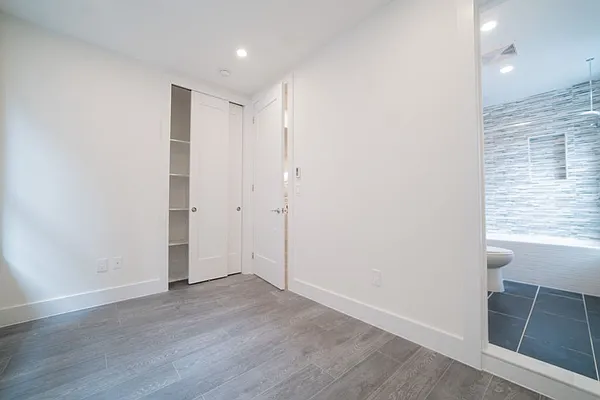 Rented by Heritage Capital Management LLC | media 22