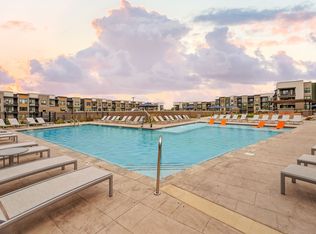 18000 W 97th St #3214, Lenexa, KS 66219