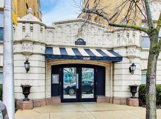 4240 N Clarendon Ave APT 405N, Chicago, IL 60613
