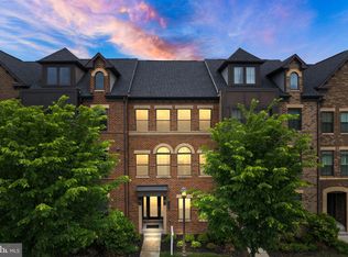 43388 Charitable St, Ashburn, VA 20148