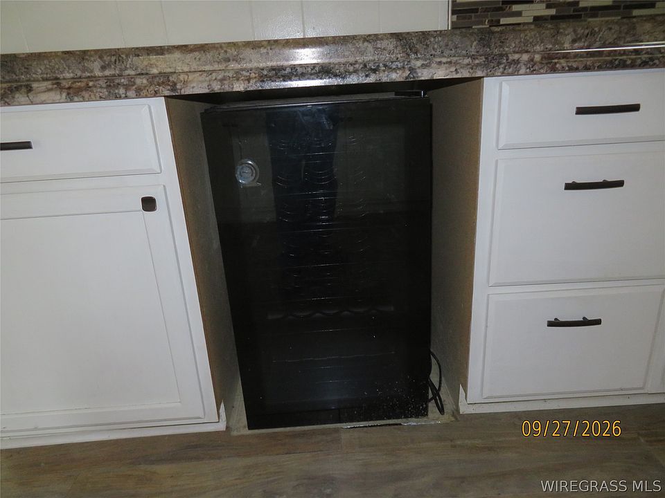 10th image of 1133 Oak Ave