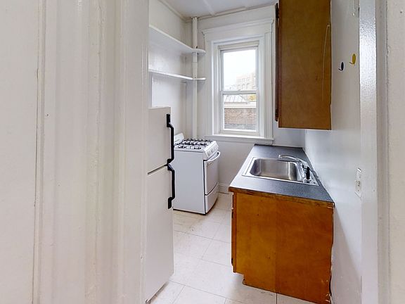 5th image of 1175 Boylston St APT 5*
